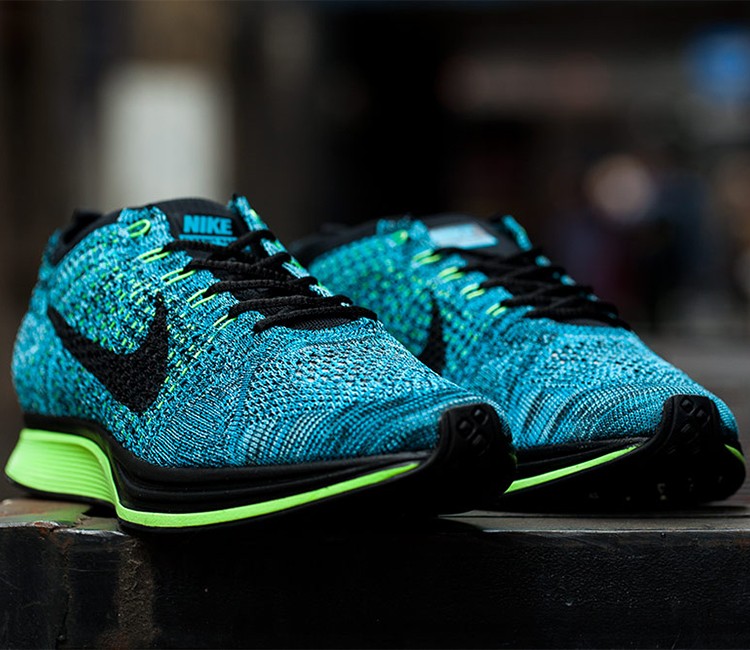 nike flyknit blue