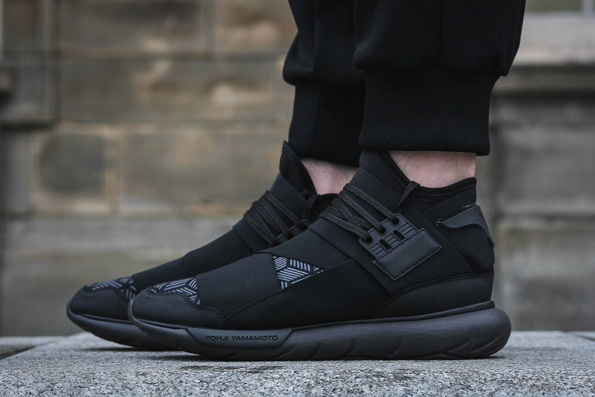 adidas Y3 Qasa High “Black Red” | Adidas, Sneakers i